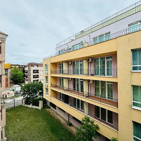 Romance Marin 410 Sunny * Slantchev Briag