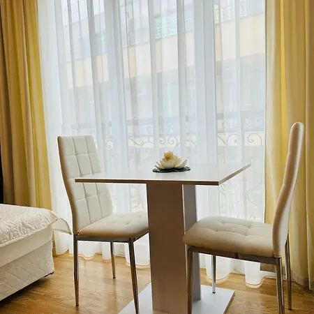 Romance Marin 410 Sunny דירה *