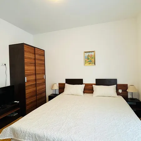 Romance Marin 410 Sunny Apartman *